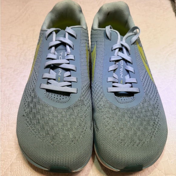 Altra Torin 4.5, Women’s 11, Sage color. Close to new. - Picture 3 of 6